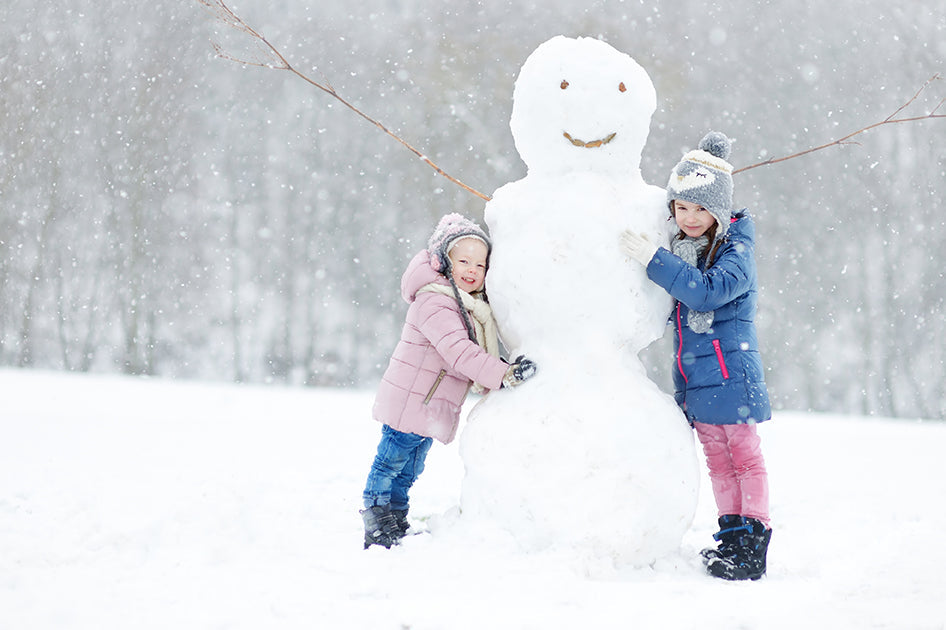 Outdoor Winter Fun: 8 Ways to Enjoy the Snowy Season