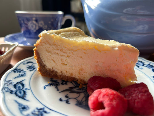 A Simple Cheesecake Anyone Can Make