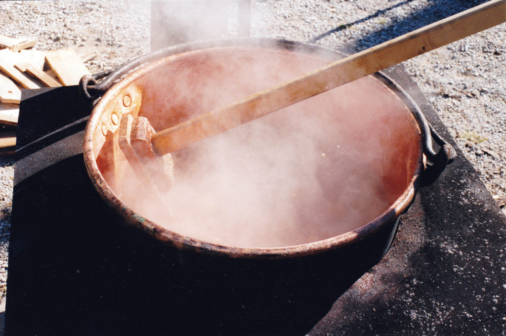 How To Make Homemade Apple Butter