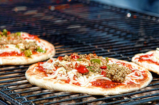 Summer Pizza #1: Grilled Pizza at Home!