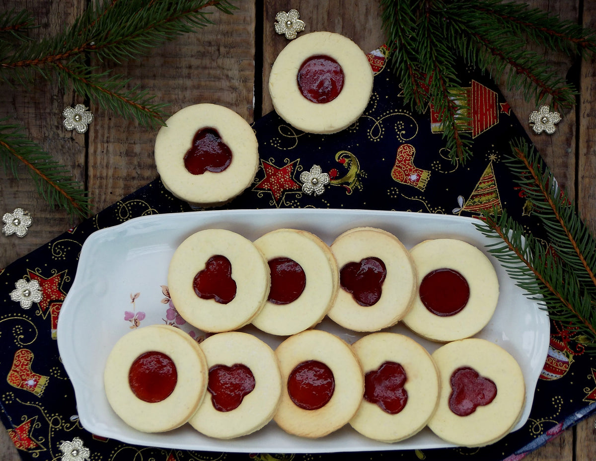 Classic Christmas Cookies: Bulgarian Maslenki Cookie