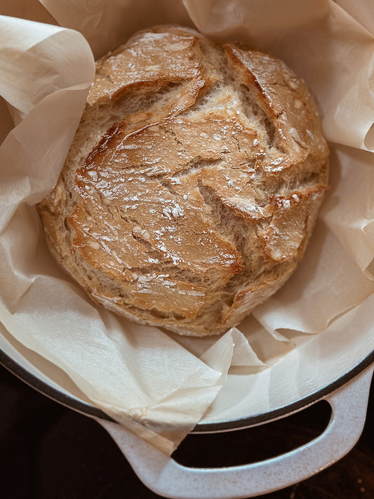 Easy Bread Recipe: No Kneading and Dutch Oven Ready!