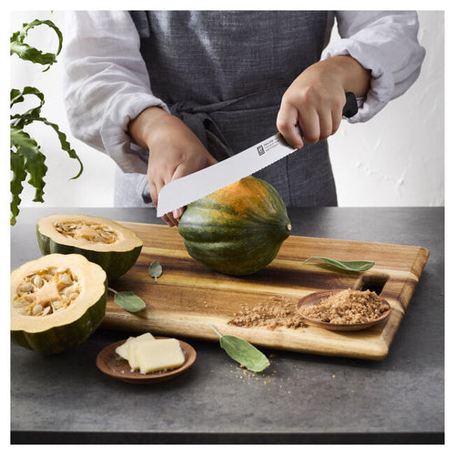 ZWILLING Four Star 9-Inch Country Bread Knife