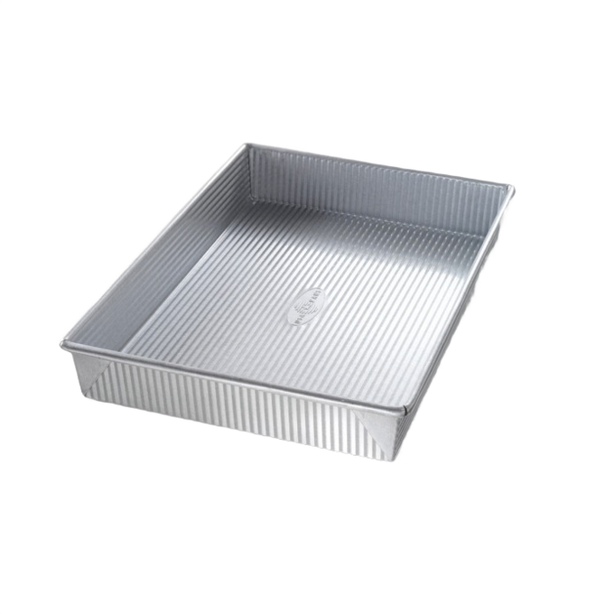 Durable aluminized steel rectangular baking pan with seamless construction for even cooking, designed in USA, ideal for kitchens, baking supplies, cookware, and pots and pans collections.