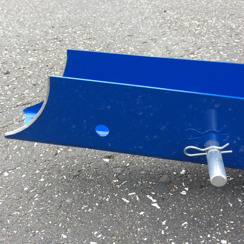Close-up of the blue steel trenching shovel blade with side blades for precise trench edges, featuring a metal pin attachment, suitable for farm, garden, and hand tools collections.