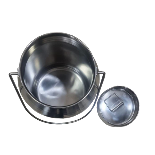 Shining 304 grade stainless steel milk can with seamless construction and removable lid, designed for easy cleaning and ideal for farm, garden, and animal care use.