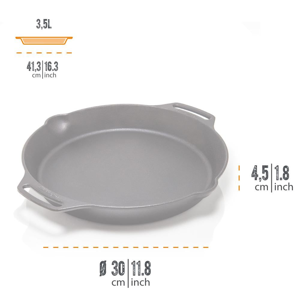 Handcrafted cast iron skillet with two side handles and a small pouring lip, measuring 30 cm in diameter and 4.5 cm deep, perfect for farm, kitchen, camping, cookware, and cast iron collections.