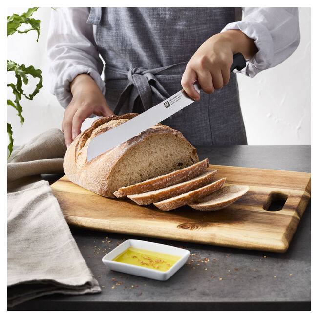 ZWILLING Four Star 9-Inch Country Bread Knife