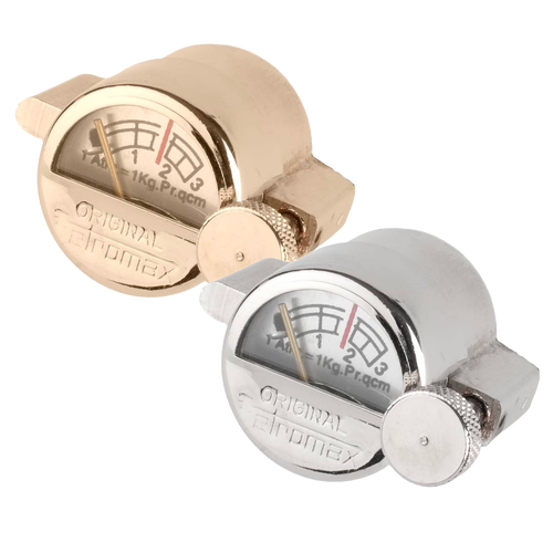 Two metal manometers for pressure lamps, one with a shiny brass finish and the other in polished chrome, both featuring a clear pressure gauge with red highlight, ideal for lamps and lighting parts.
