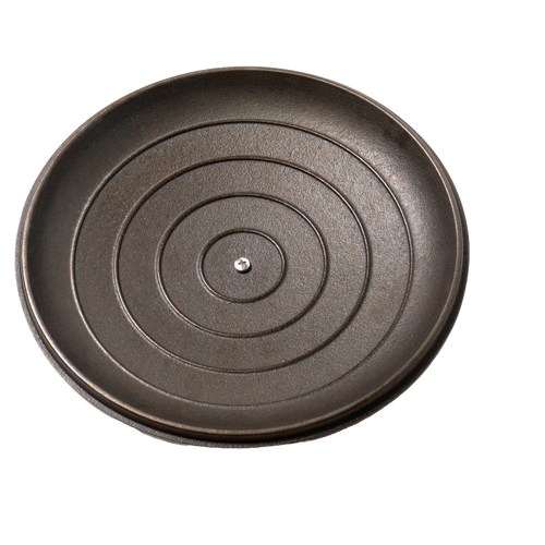 Top view of a handcrafted cast iron lid with concentric ridges and a metal knob, designed for a 5-quart Dutch oven, made in USA, ideal for Kitchen & Food, Camping, and Cast Iron collections.