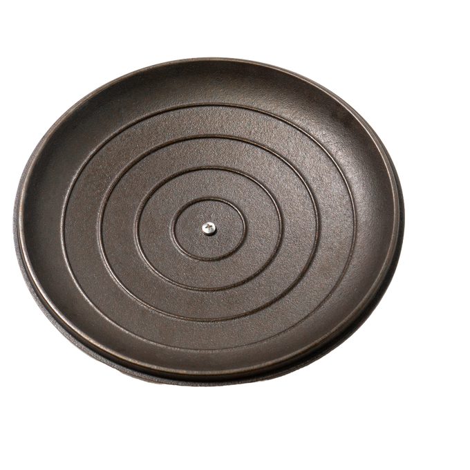 Top view of a handcrafted cast iron lid with concentric ridges and a metal knob, designed for a 5-quart Dutch oven, made in USA, ideal for Kitchen & Food, Camping, and Cast Iron collections.