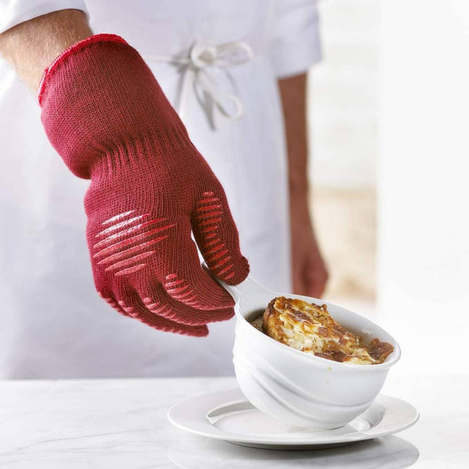 Red double-sided kitchen and grill glove with silicone anti-slip grip, made from heat- and flame-resistant aramid fibers, perfect for cooking, baking, grilling, and kitchen use.