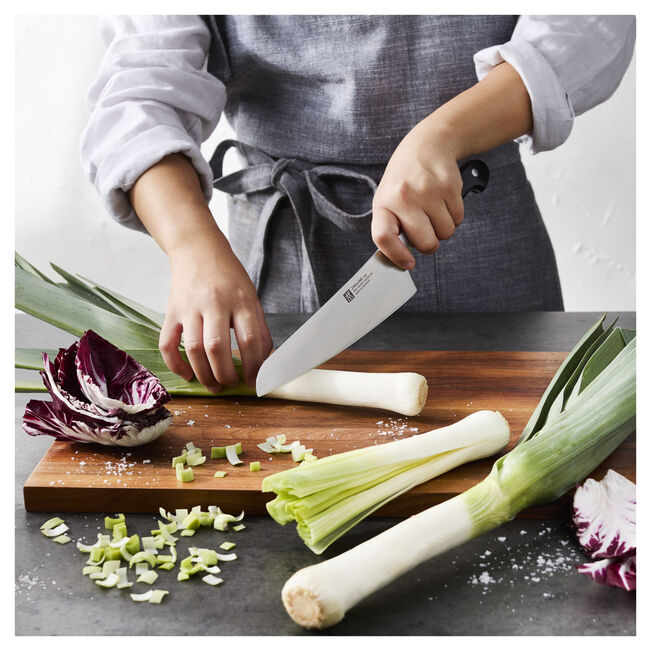 ZWILLING Pro 7-Inch Sous Chef’s Knife