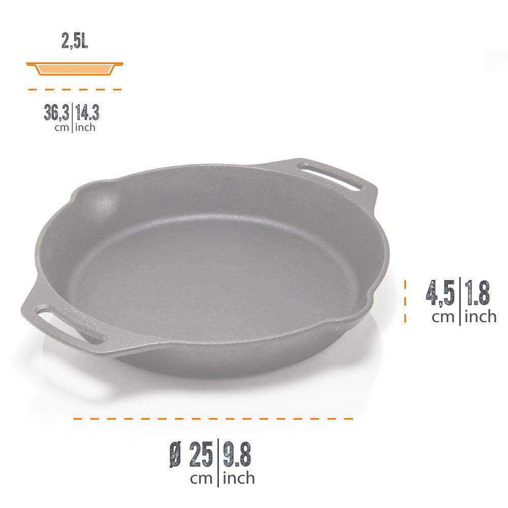Handcrafted cast iron fire skillet with two side handles, 25 cm diameter and 4.5 cm deep, ideal for cooking in farm, garden, kitchen, camping, cookware, and cast iron collections.