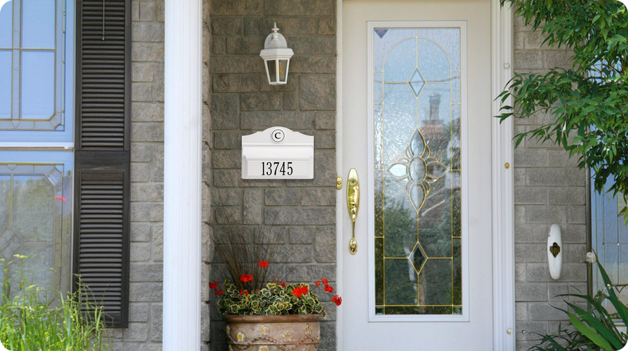 mailboxes and address signs